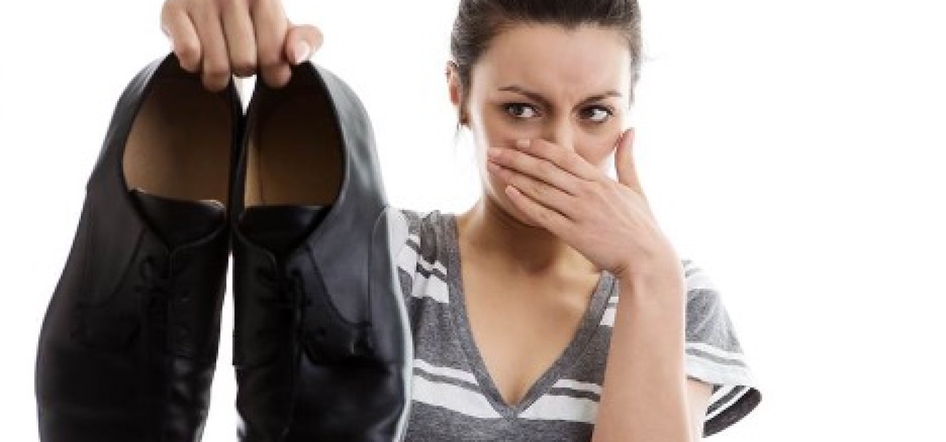 3 cách khử mùi giày hiệu quả trong 3 nốt nhạc