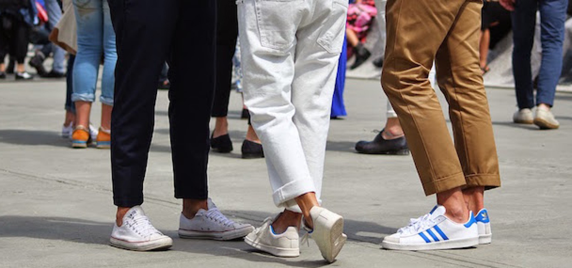 Những đôi Sneaker trắng dự báo cháy hàng trong năm 2022