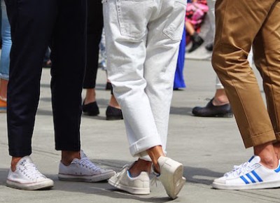 Những đôi Sneaker trắng dự báo cháy hàng trong năm 2022