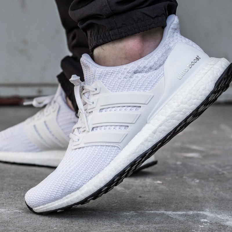 Adidas UltraBoost 4.0 ‘Triple White’
