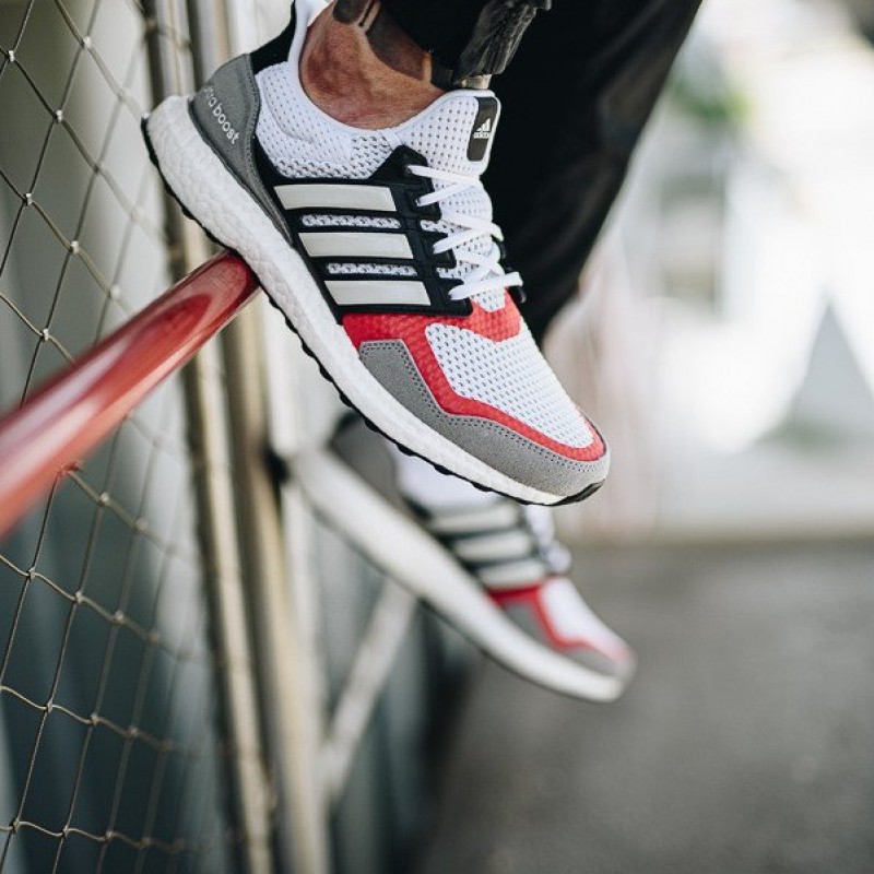 Adidas UltraBoost 1.0 ‘Grey Scarlet’